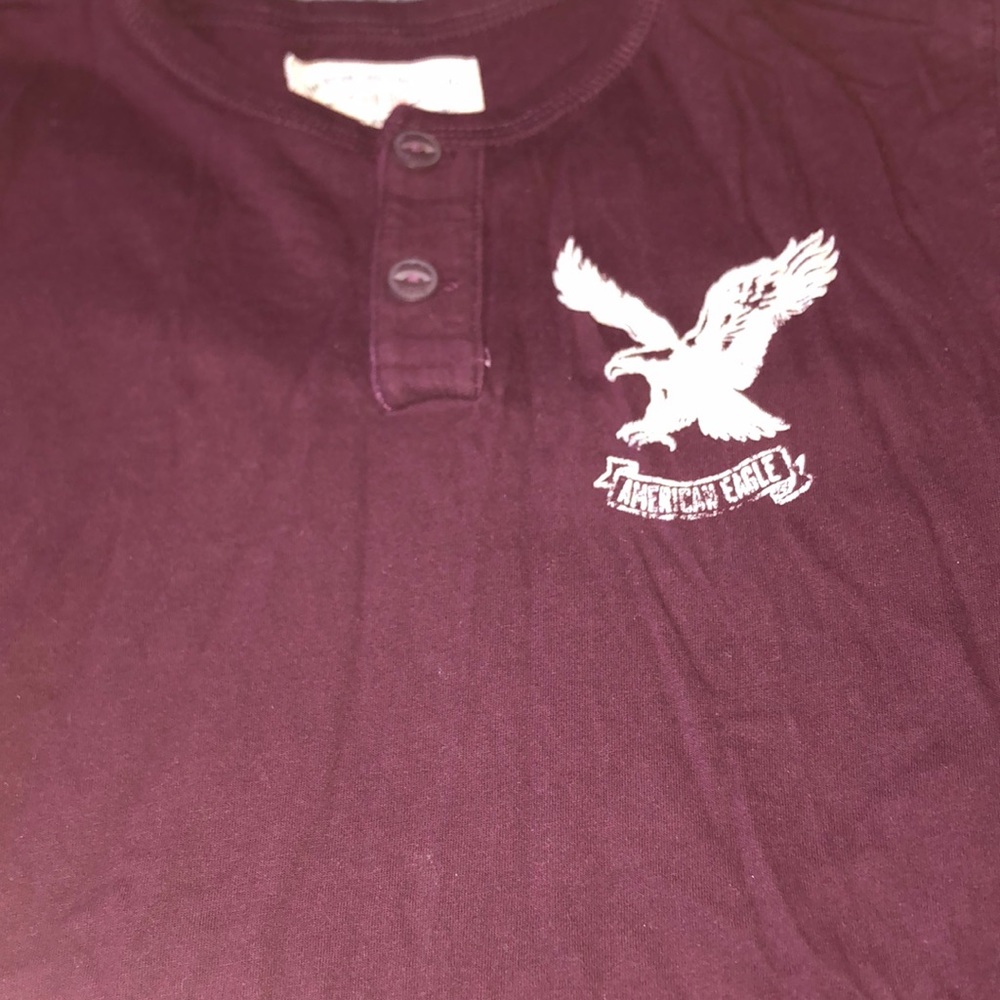 American Eagle Maroon t-shirt